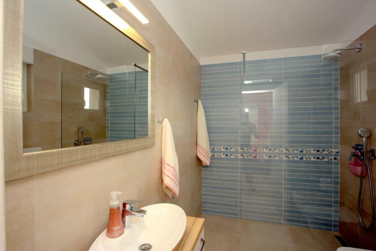 Luxury Villa Lidija Brzac Экстерьер фото
